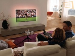 philips-40PFL8007K_12-lifestyle